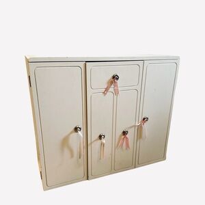 American girl wardrobe